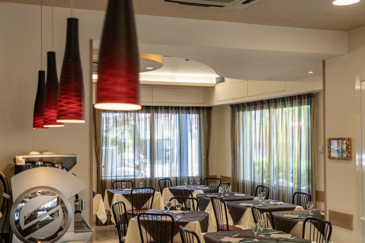 ריצ'יונה Hotel Adigrat מראה חיצוני תמונה