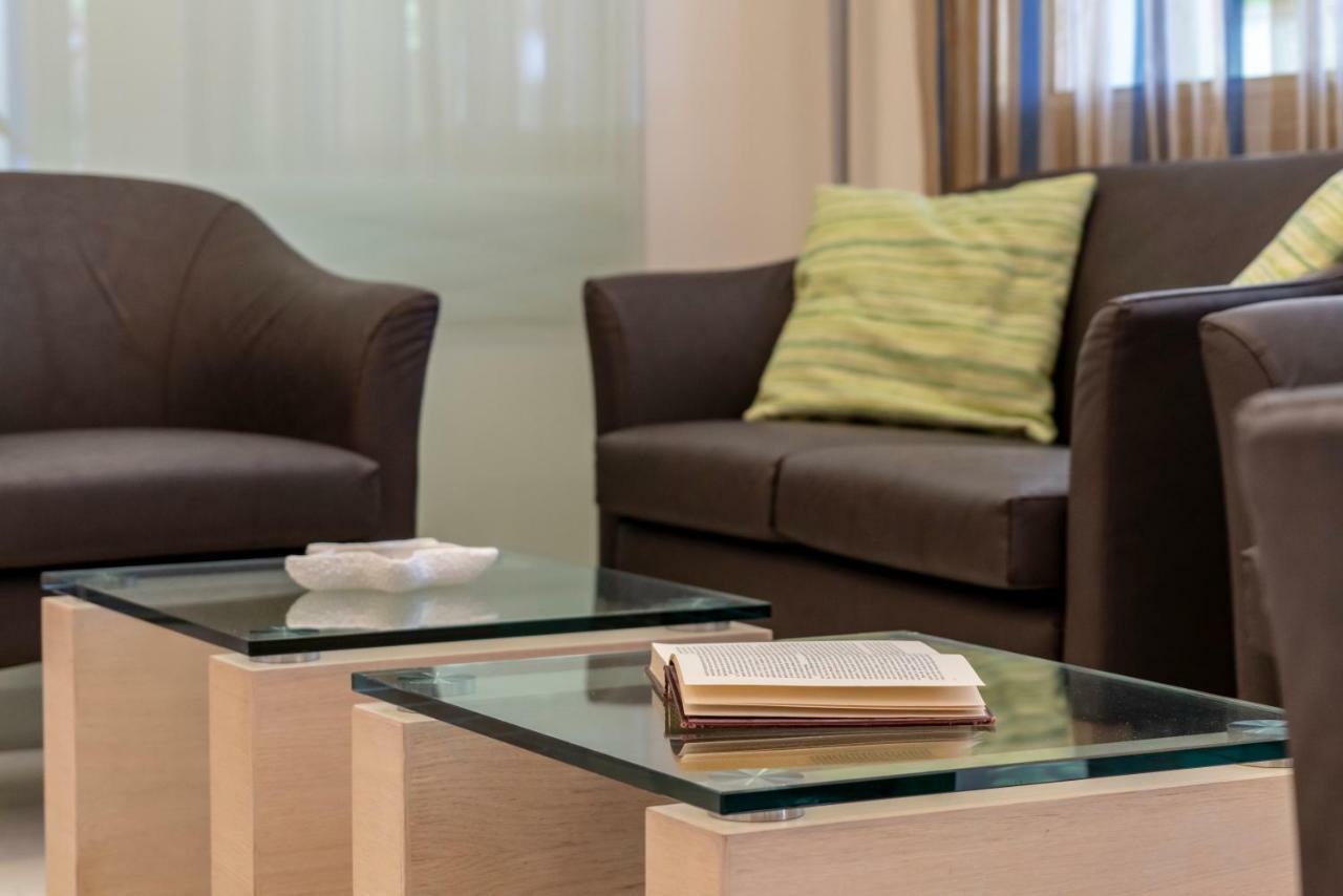 ריצ'יונה Hotel Adigrat מראה חיצוני תמונה